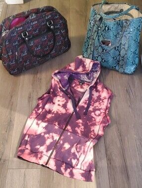 Gym lot gym bag+ Guess Tote Satchel, large 19" Lula, 15"/15" Guess, hoodie M